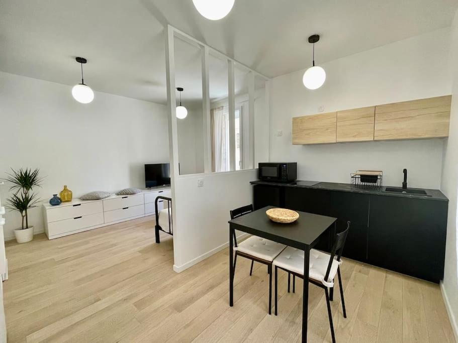 Studio Entierement Renove, Situe Au Coeur Du Quartier Haut Σετ Εξωτερικό φωτογραφία